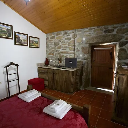 Country house Aldeia Do Codecal